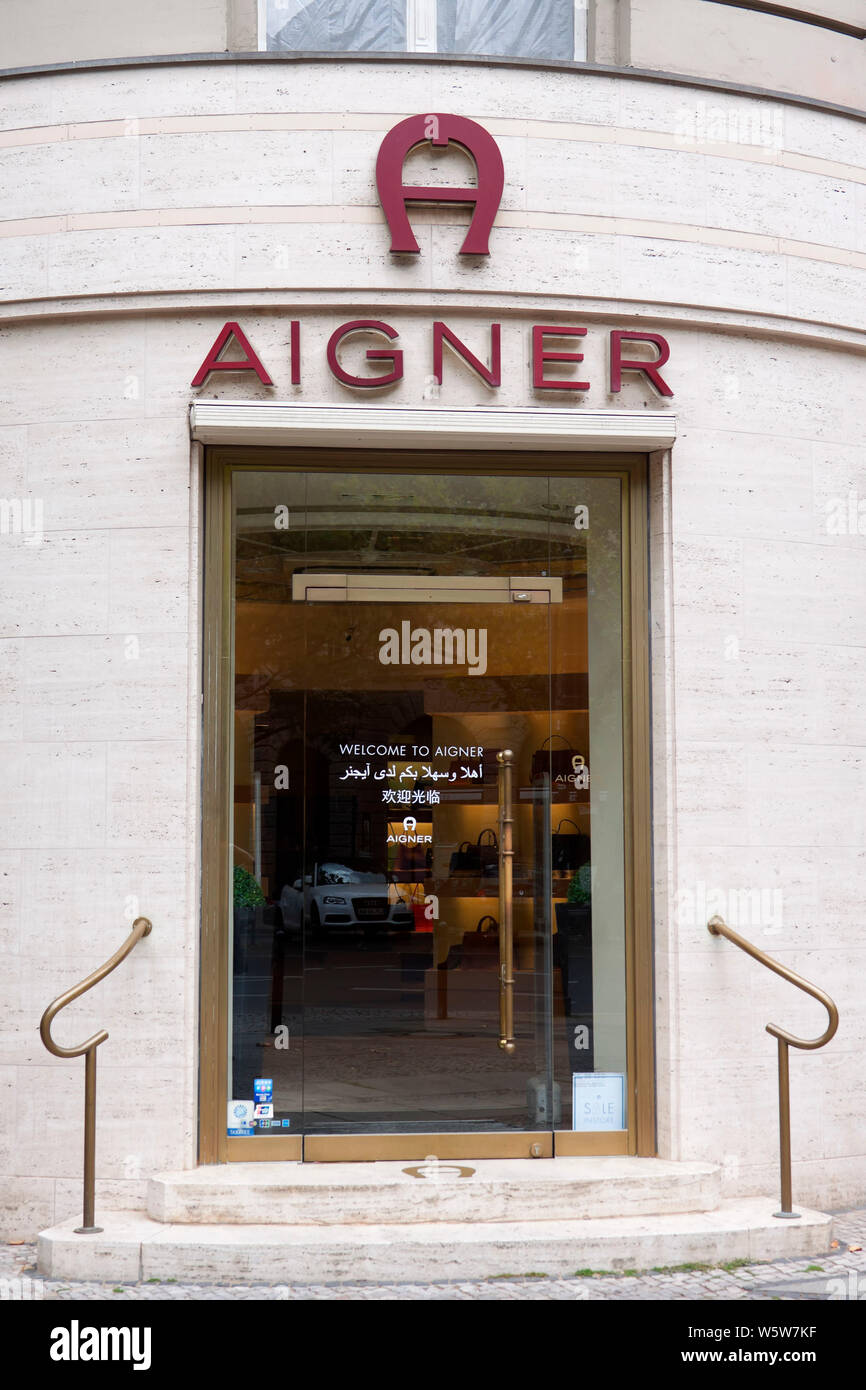Etienne aigner hi-res stock photography and images - Alamy