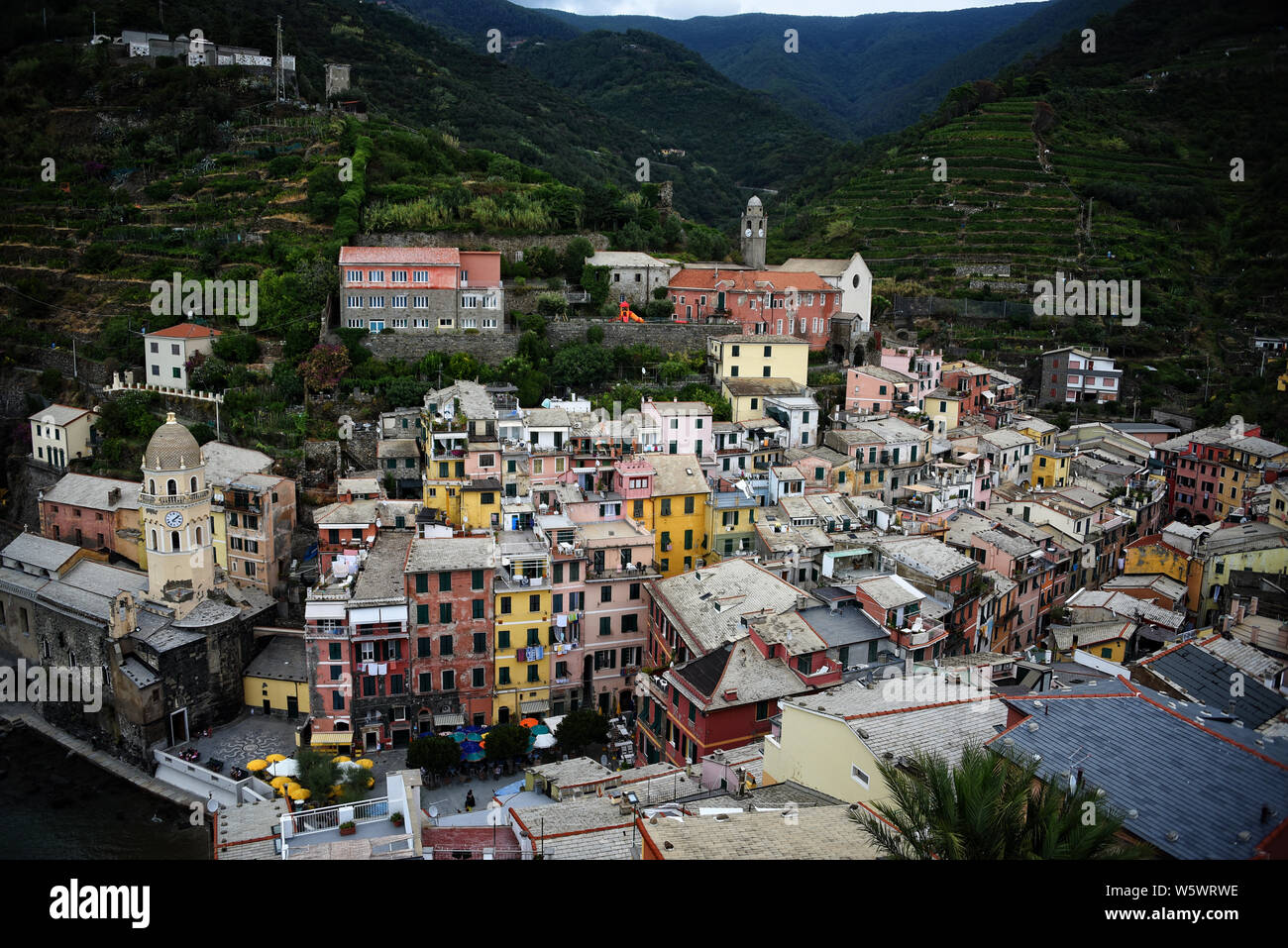 Colorful houses in Corniglia, Italy Stock Photo Alamy