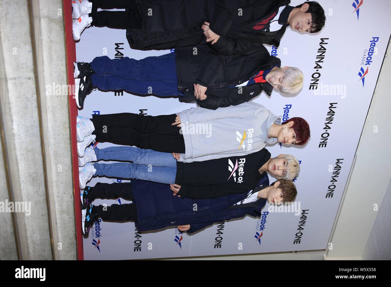 reebok korea wanna one