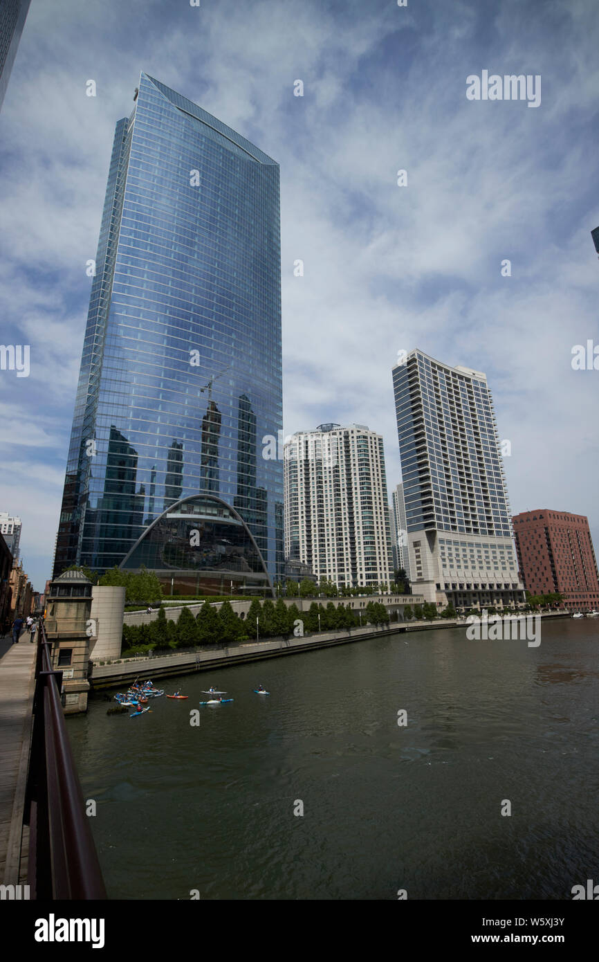 Riverpoint, riverfront park and riverbend residences apartment blocks and office buildings wolf point Chicago IL USA Stock Photo