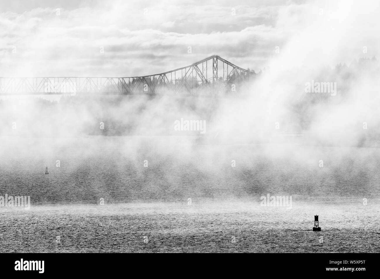 Astoria bridge hires stock photography and images Alamy