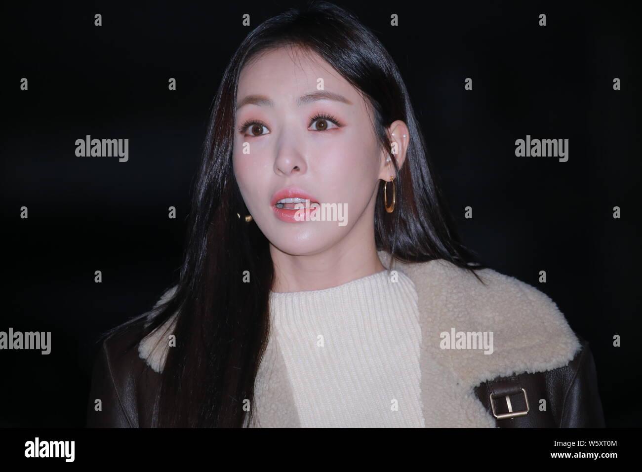 South Korean actress Lee Da-hee arrives for a banquet for TV series "The  Beauty Inside" in Seoul, South Korea, 21 November 2018 Stock Photo - Alamy