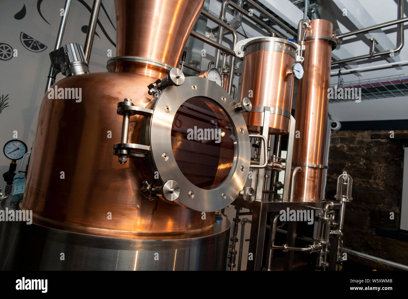 Distille hi-res stock photography and images - Alamy