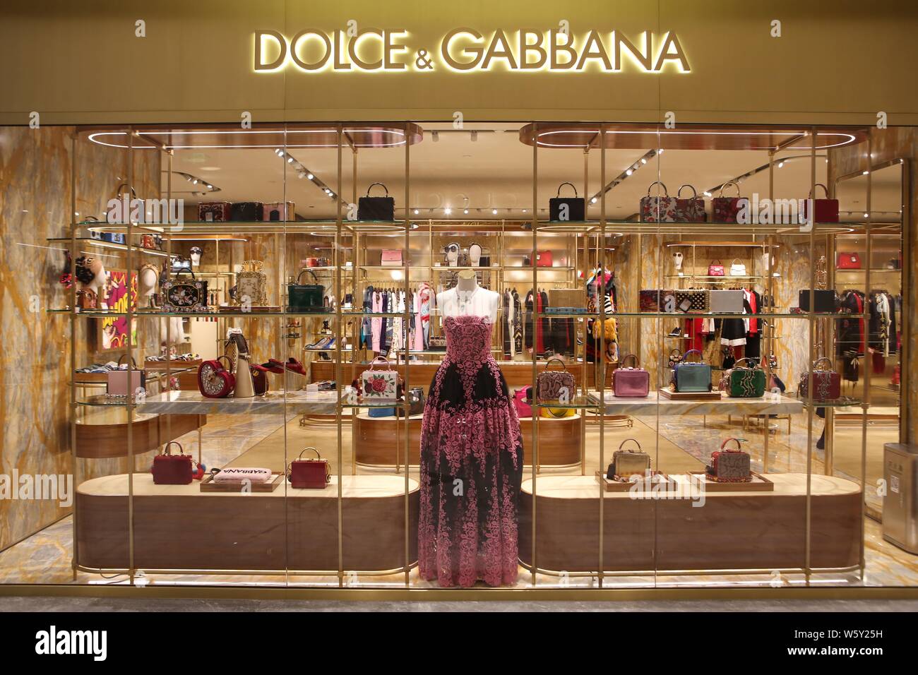 dolce and gabbana retailers