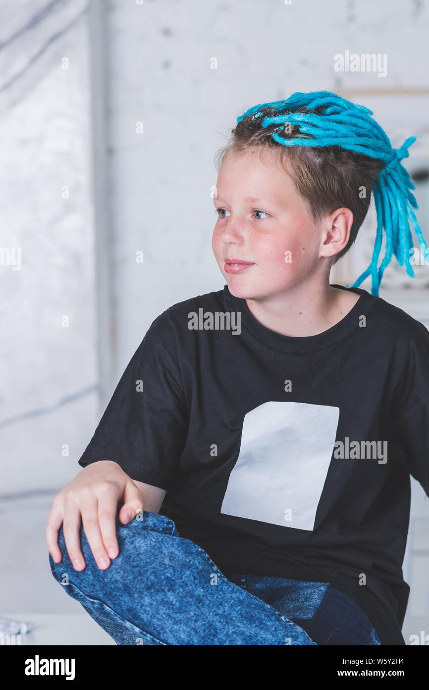 Boy with dreadlocks hi-res stock photography and images - Alamy