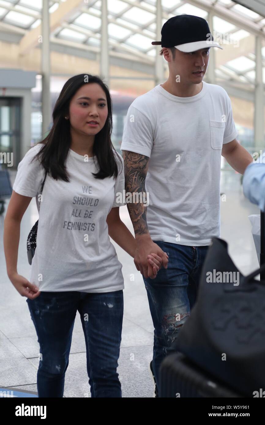 Vagabond' Star Lee Seung Gi Marries His Girlfriend Lee Da-In In A Fairytale  Like Wedding | See Pics, image size:866x1390