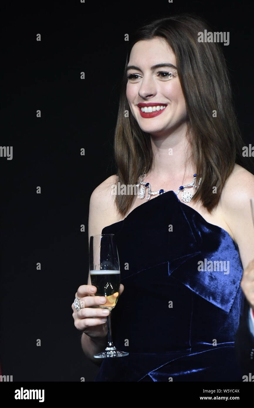 American actress Anne Hathaway attends a promotional event for jewelry brand Keer in Beijing, China, 8 November 2018. Stock Photo