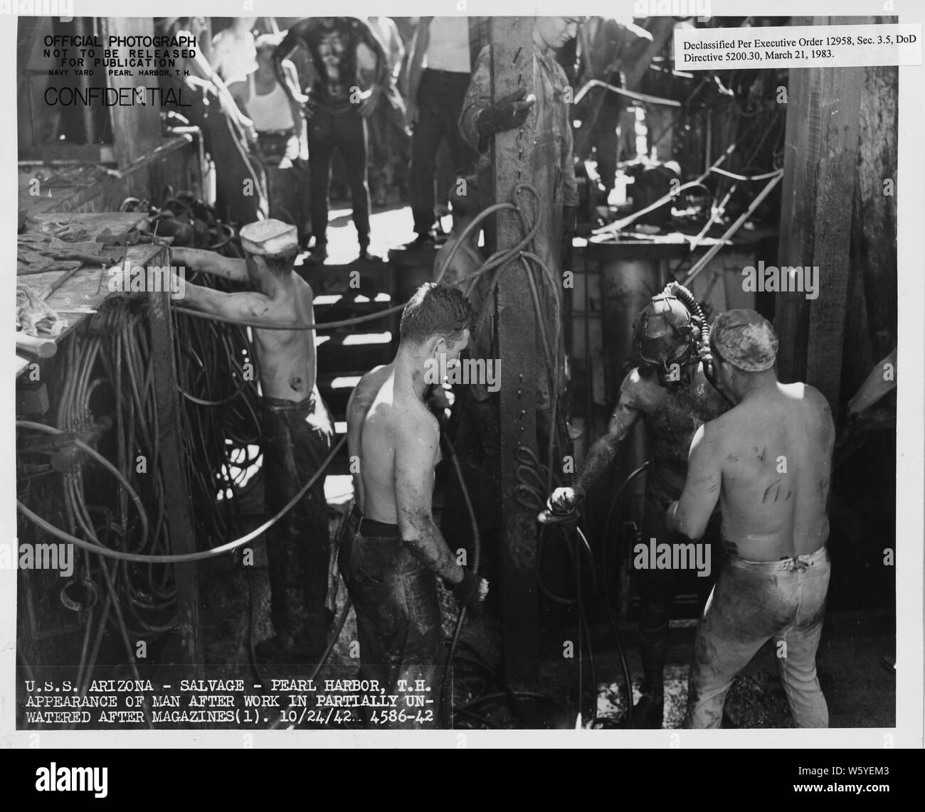 Uss arizona salvage pearl harbor hires stock photography and images