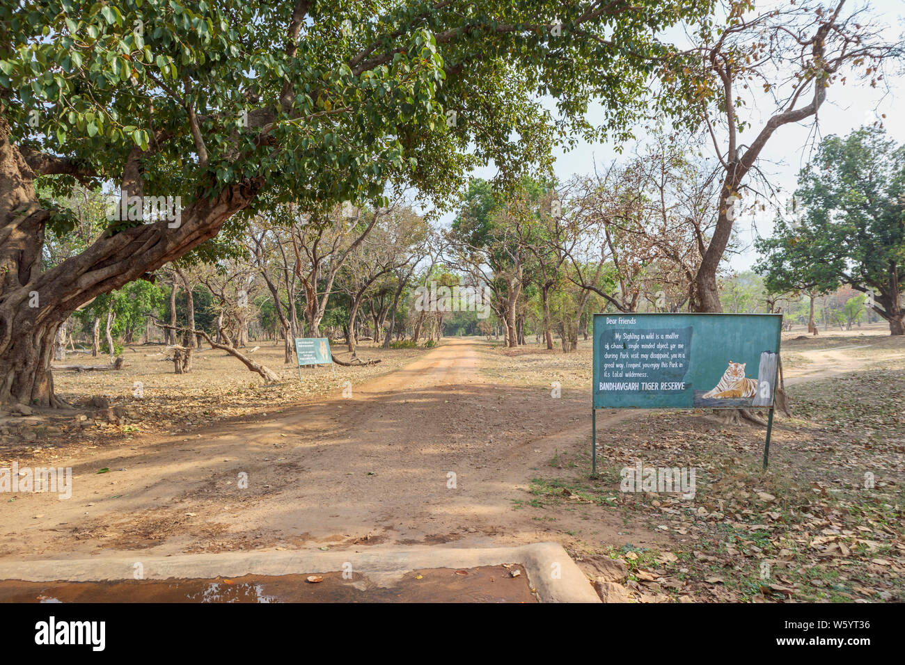 Sign at the Tala Gate entrance to Bandhavgarh Tiger Reserve in the National Park, Umaria district of the central Indian state of Madhya Pradesh Stock Photo