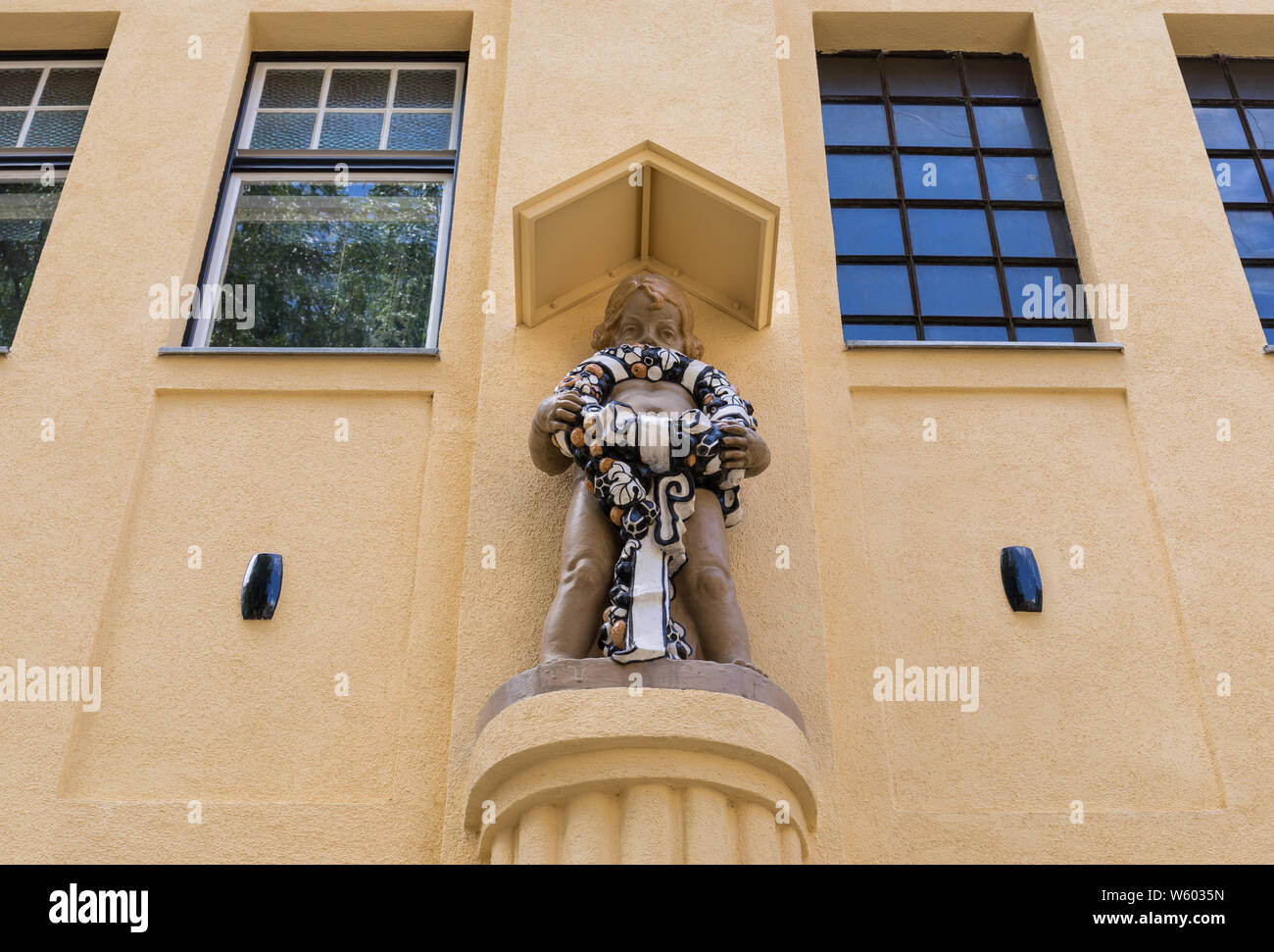 Nemska Hisa Hi res Stock Photography And Images Alamy nemska-hisa-hi-res-stock-photography-and-images-alamy