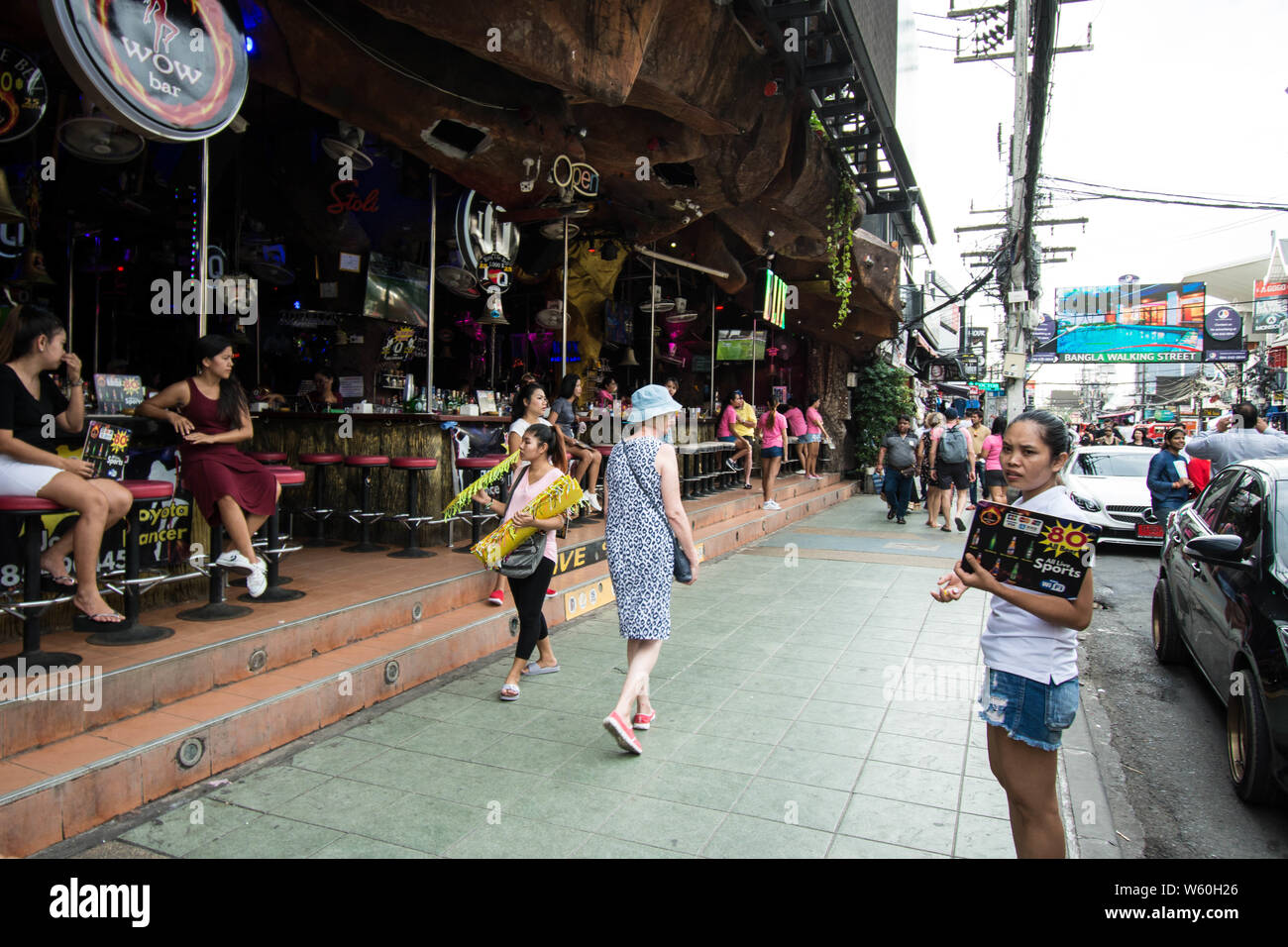 BANGKOK NIGHTLIFE: KHAO SAN ROAD, LADY BOYS, PING PONG SHOW