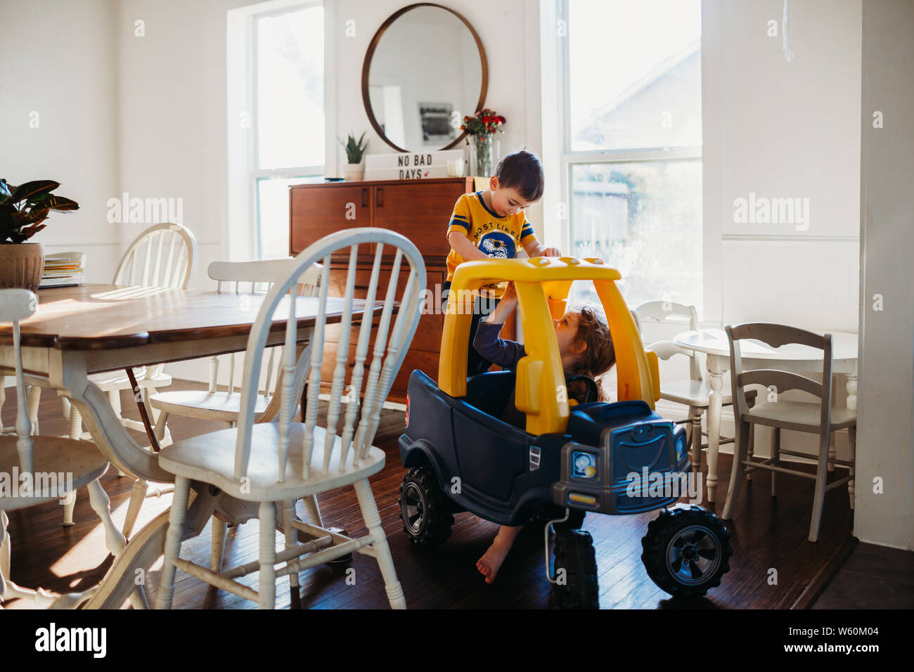 Blonde Brunette High Resolution Stock Photography And Images Alamy