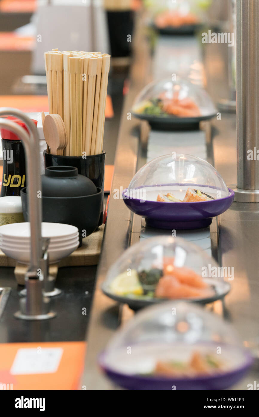 Yo! sushi restaurant Stock Photo