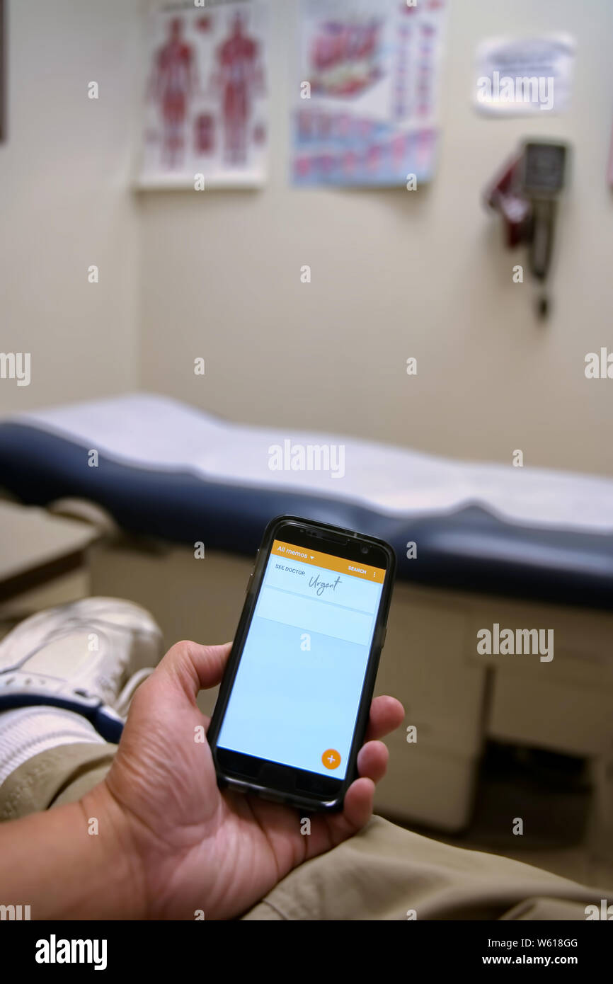 Hospital bed patient notes hi-res stock photography and images - Alamy