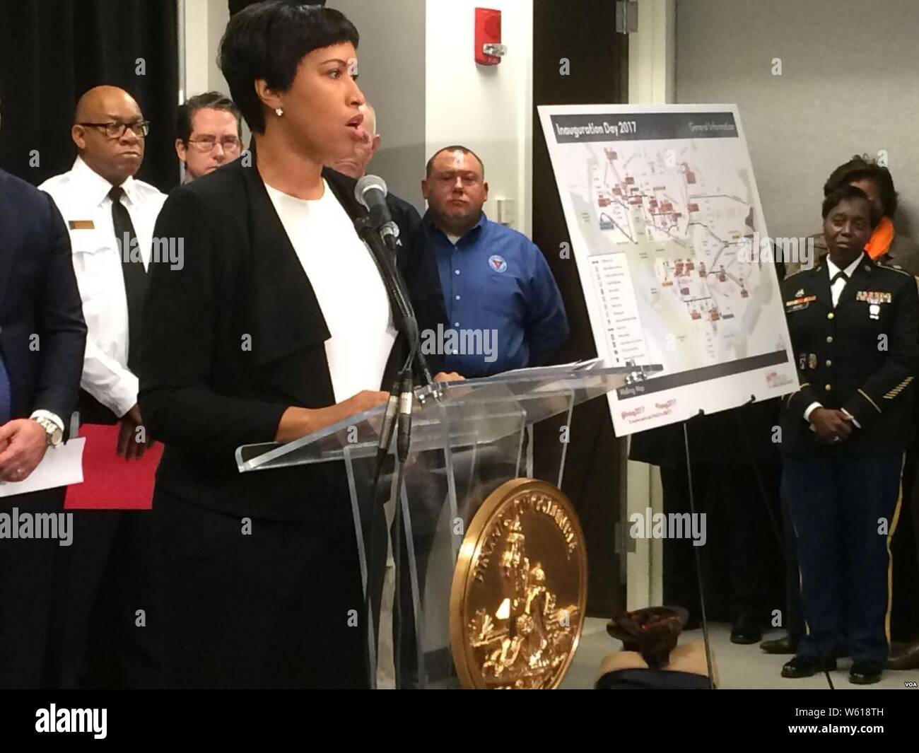 DC Mayor Muriel Bowser addresses the press and answers questions about the city‥99s role in preparing for inauguration day 3F9. Stock Photo