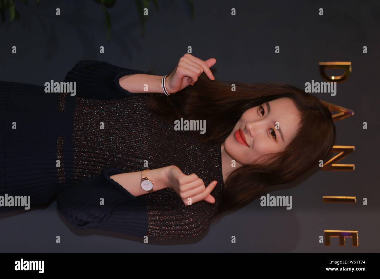 Sunmi daniel wellington sale