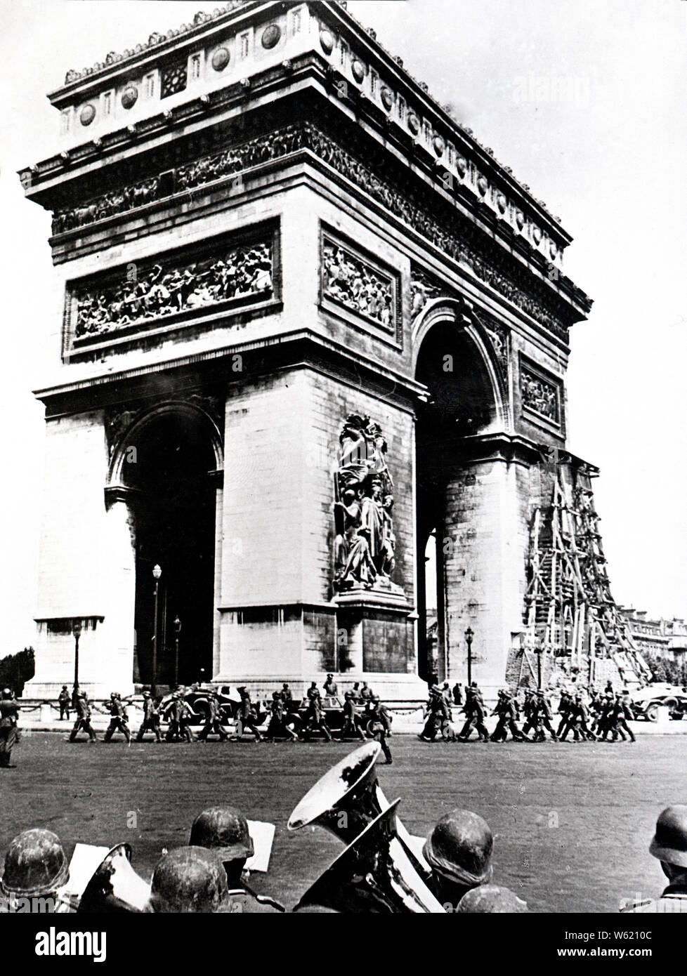 Nazis marching paris hi-res stock photography and images - Alamy