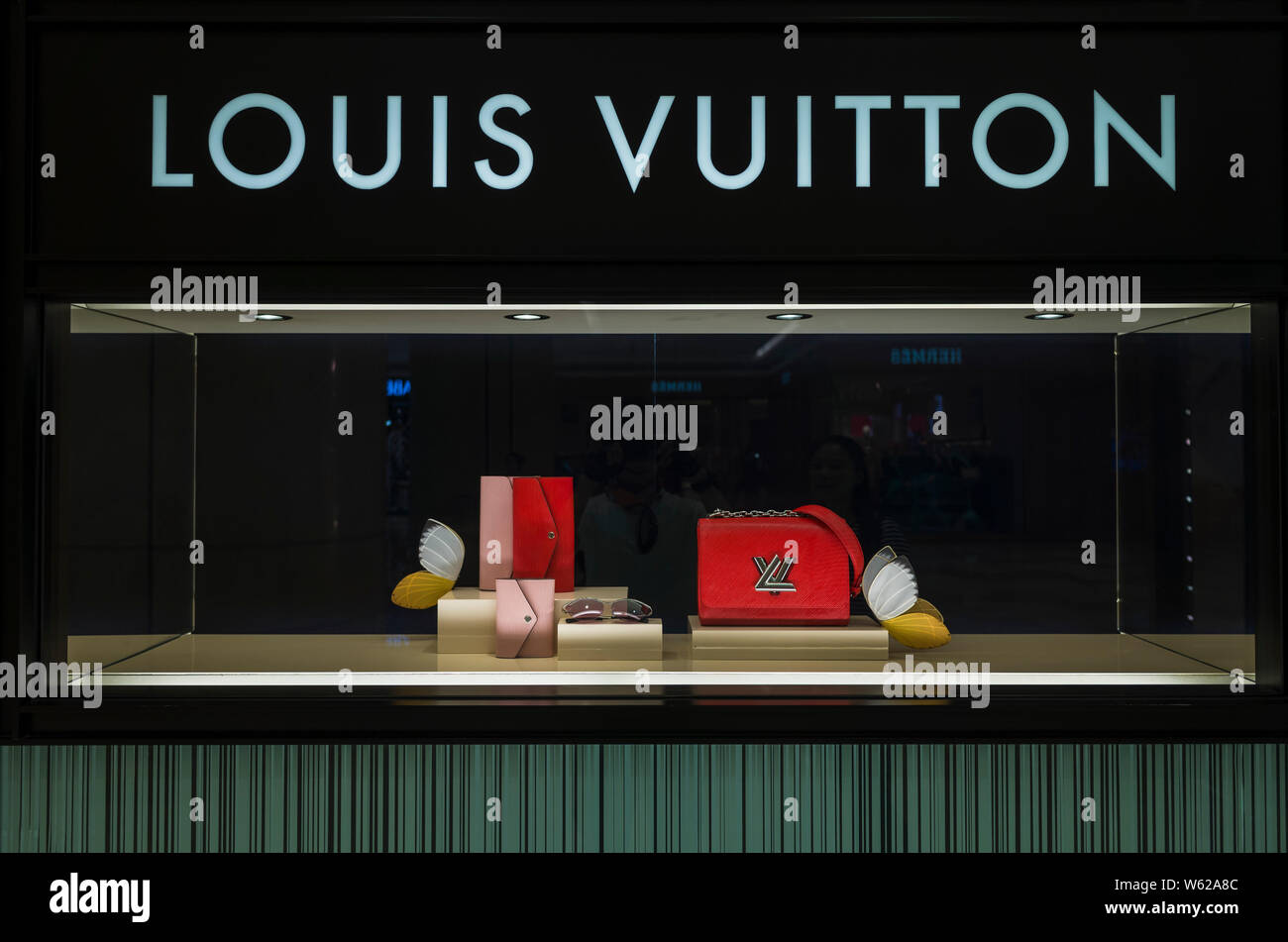 Louis vuitton and chanel hi-res stock photography and images - Alamy