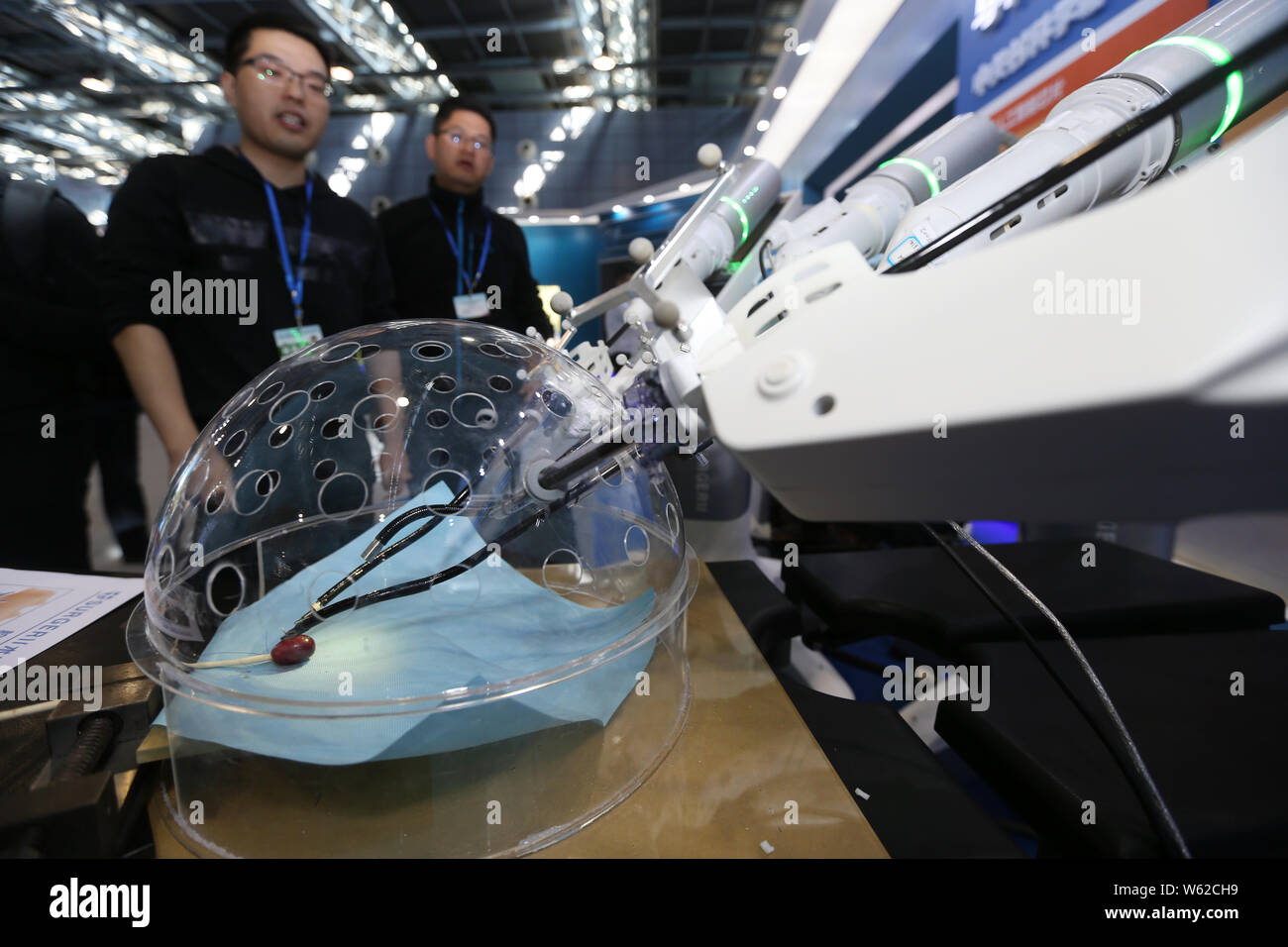 Laparoscopic surgery hires stock photography and images Alamy