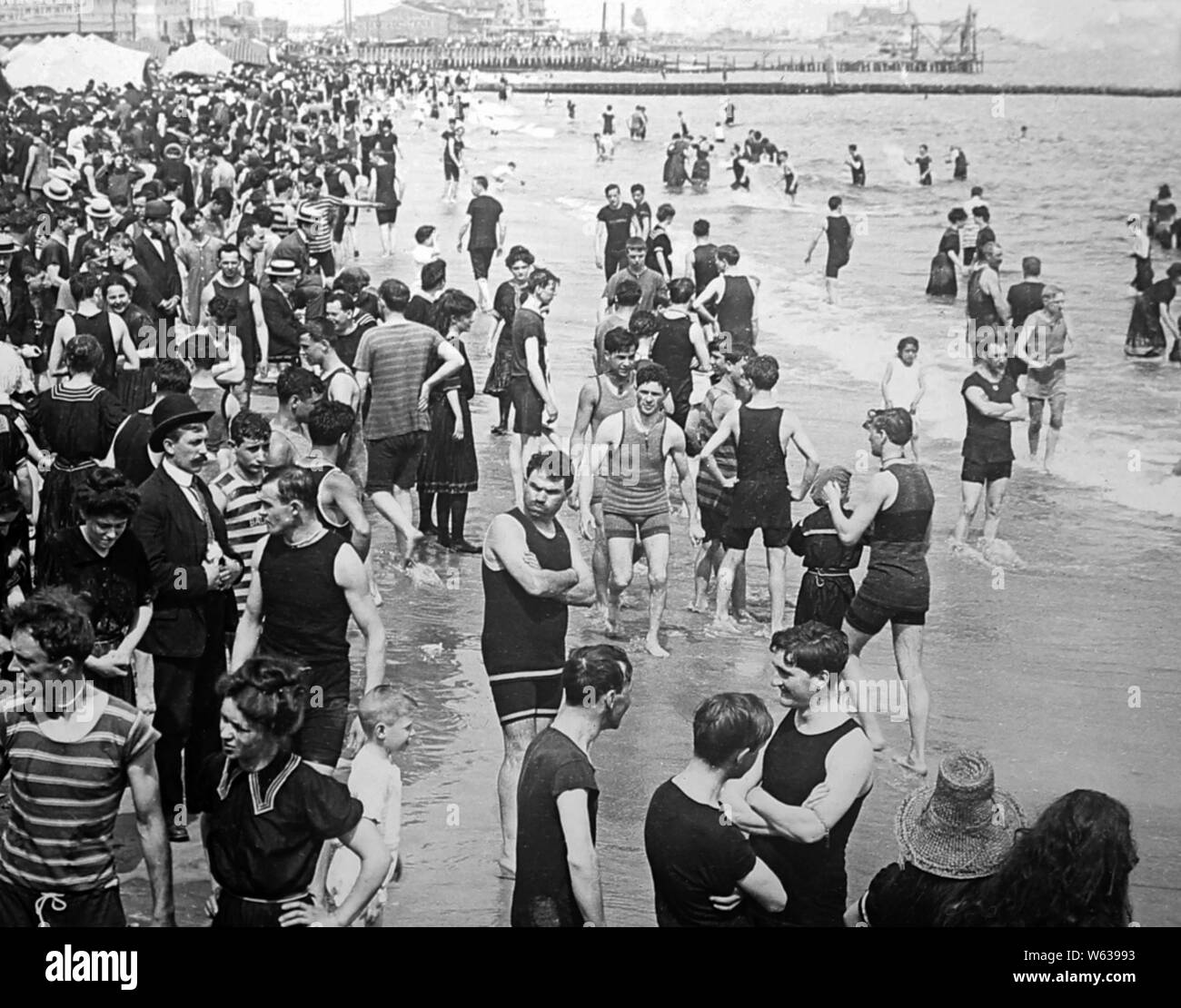 Coney island vintage hi-res stock photography and images - Alamy