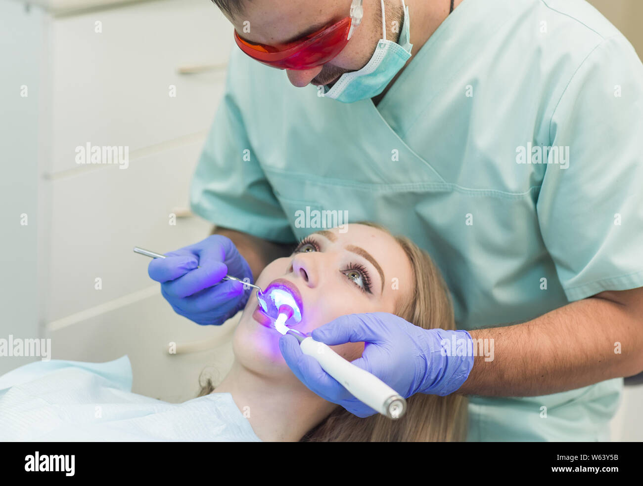Dental Curing Light High Resolution Stock Photography and Images Alamy