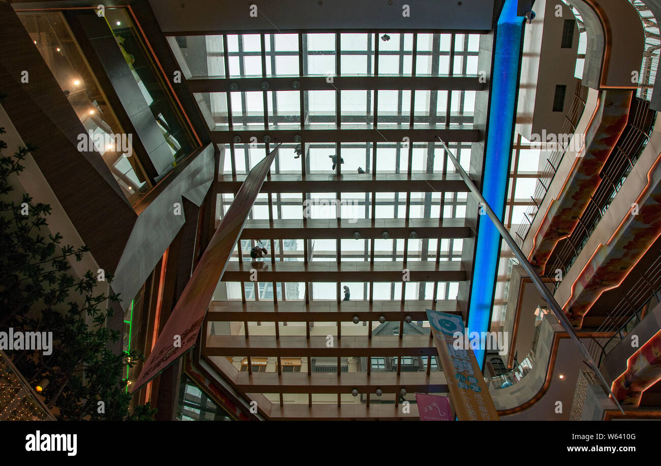 Customers walk on the 5storeyhigh glassbottomed viewing platform at