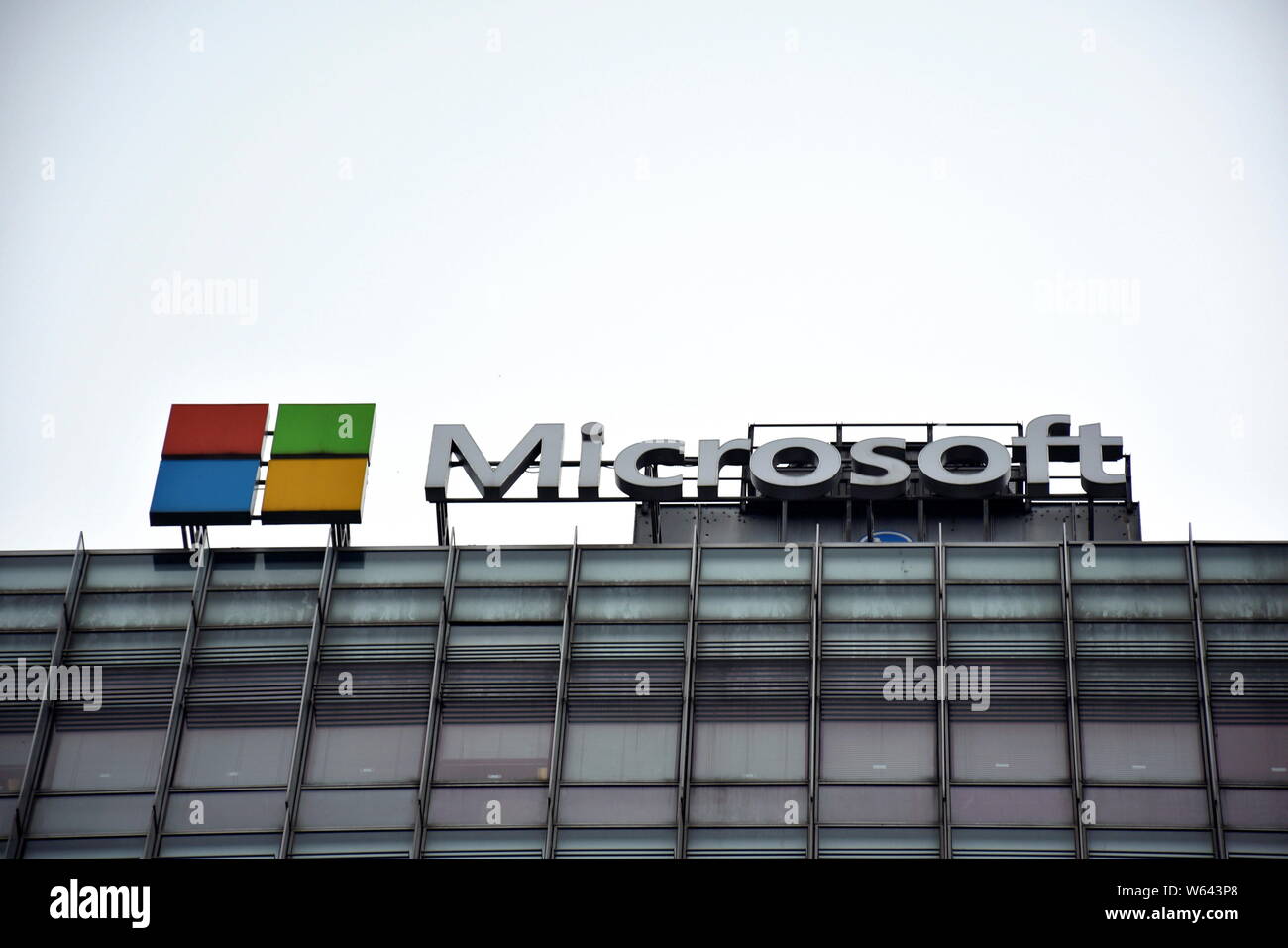 FILE--A young boy plays electronic games on an XBOX ONE game console at a  physical store of Microsoft in Shanghai, China, 26 December 2014. Produc  Stock Photo - Alamy