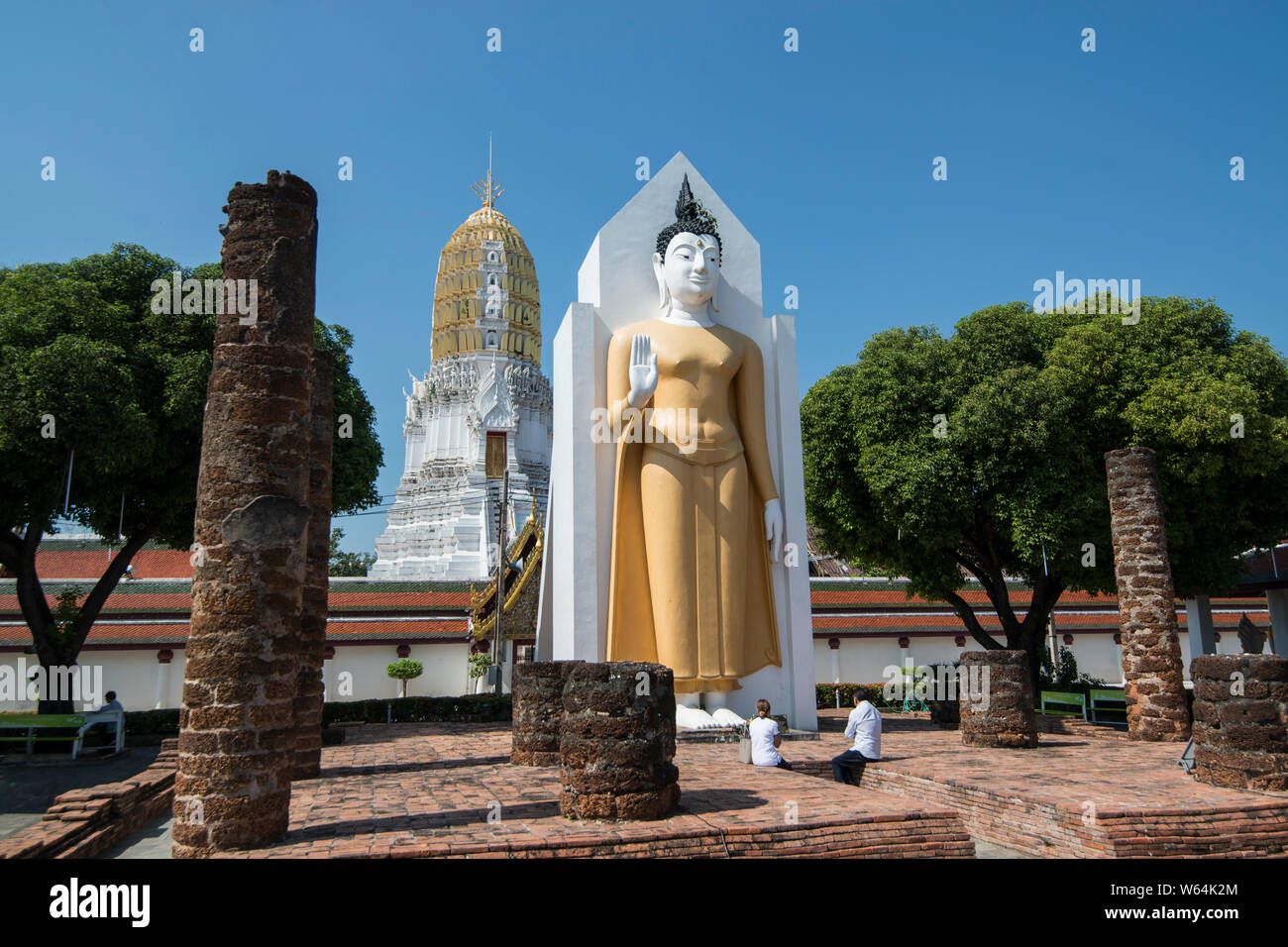 the ruins of the Wat Phra Si Ratana Mahathat a Temple in the city of  Phitsanulok in the north of Thailand.  Thailand, Phitsanulok, November, 2018. Stock Photo