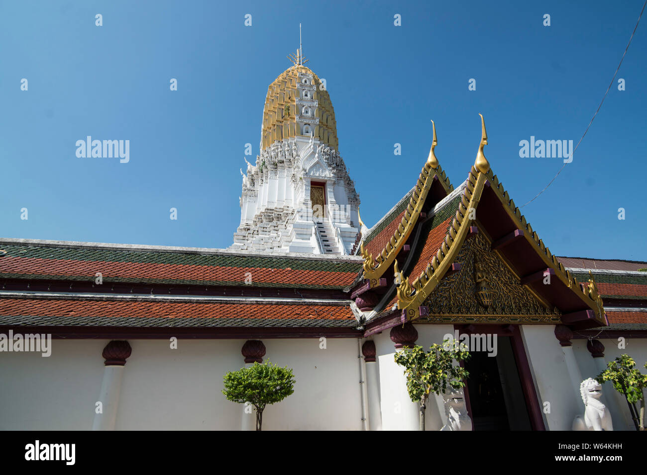 the ruins of the Wat Phra Si Ratana Mahathat a Temple in the city of  Phitsanulok in the north of Thailand.  Thailand, Phitsanulok, November, 2018. Stock Photo