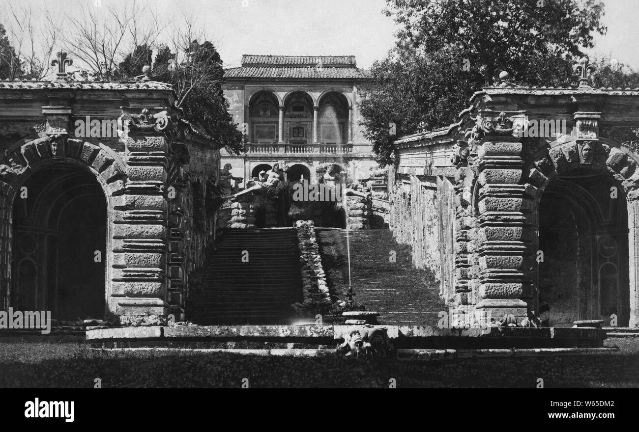 fountain of the glass or the giants, garden of Villa Farnese, caprarola 1920 Stock Photo