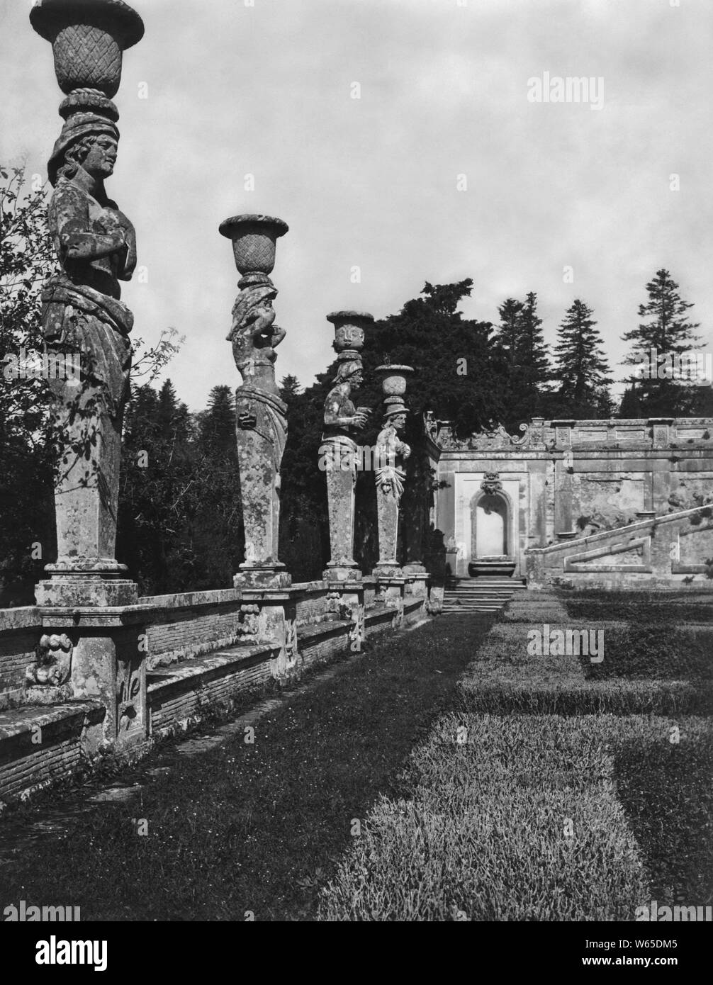 caryatids, garden of villa farnese, caprarola, 1920 Stock Photo