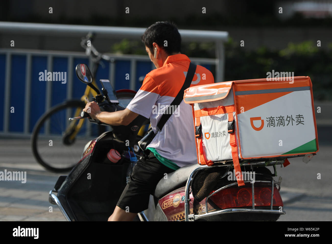 Takeout meals hires stock photography and images Alamy
