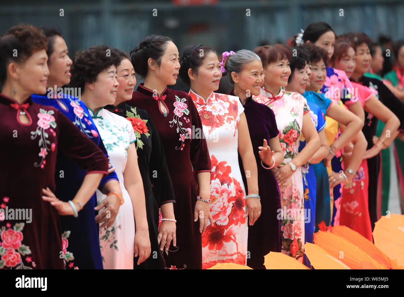qipao male