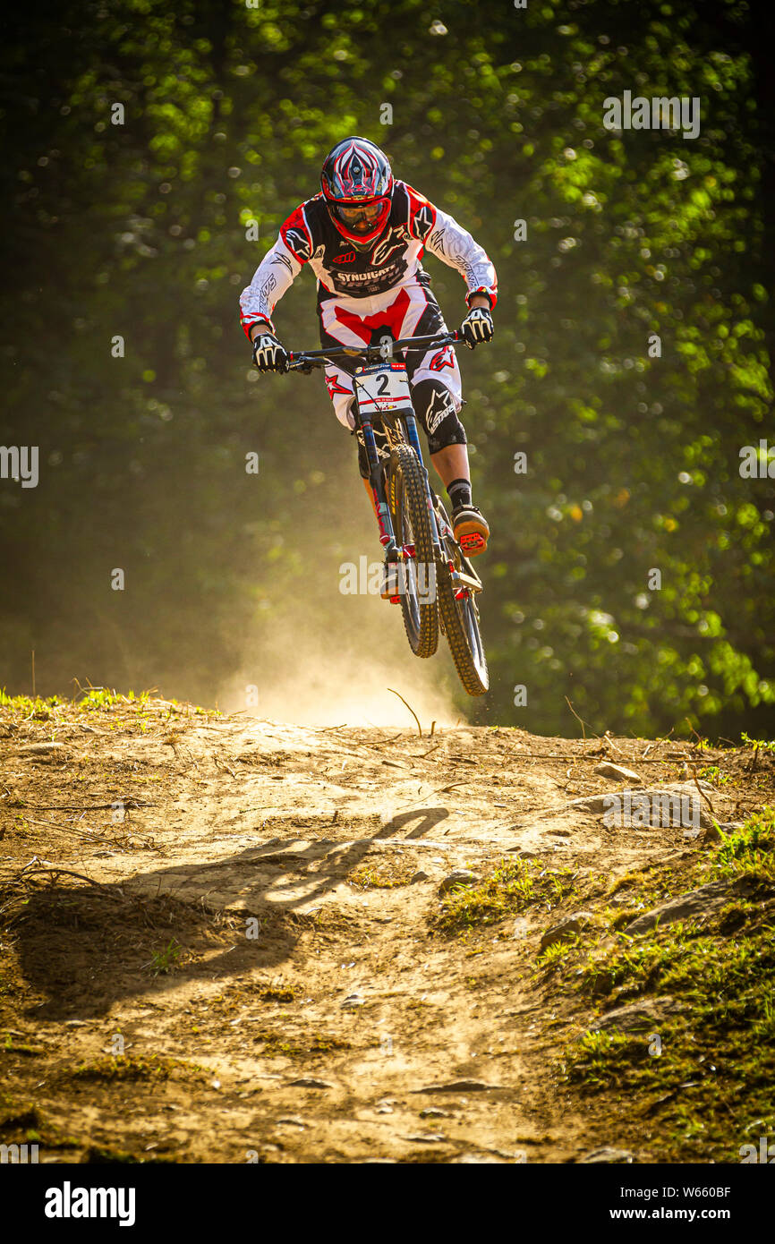 AUGUST 21, 2011 - VAL DI SOLE, TRENTINO, ITALY. Greg Minnaar racing at the  UCI Mountain Bike Downhill World Cup Stock Photo - Alamy