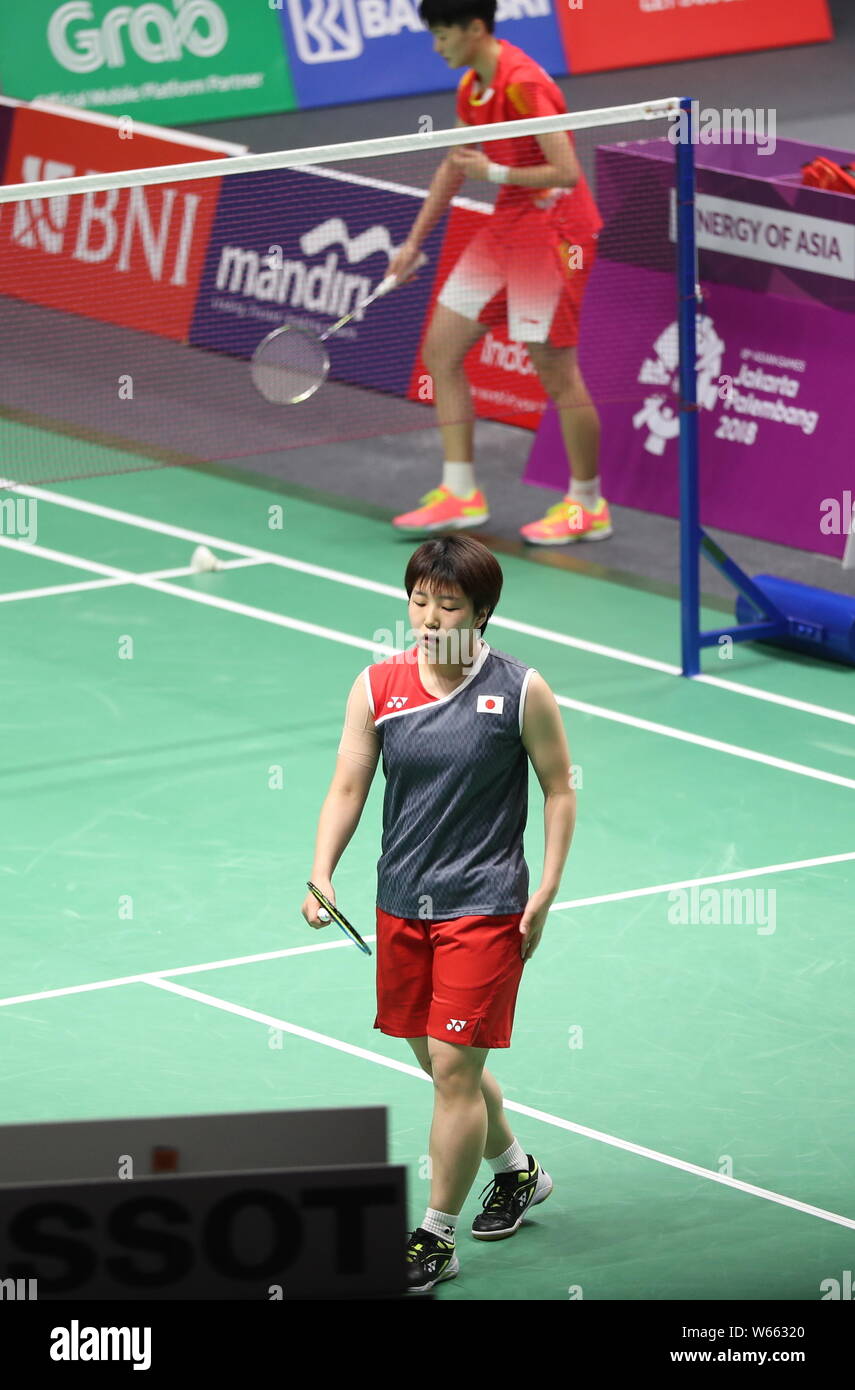 Akane Yamaguchi of Japan competes against Chen Yufei of China in their  women's single badminton quarterfinal match during the 2018 Asian Games,  offici Stock Photo - Alamy