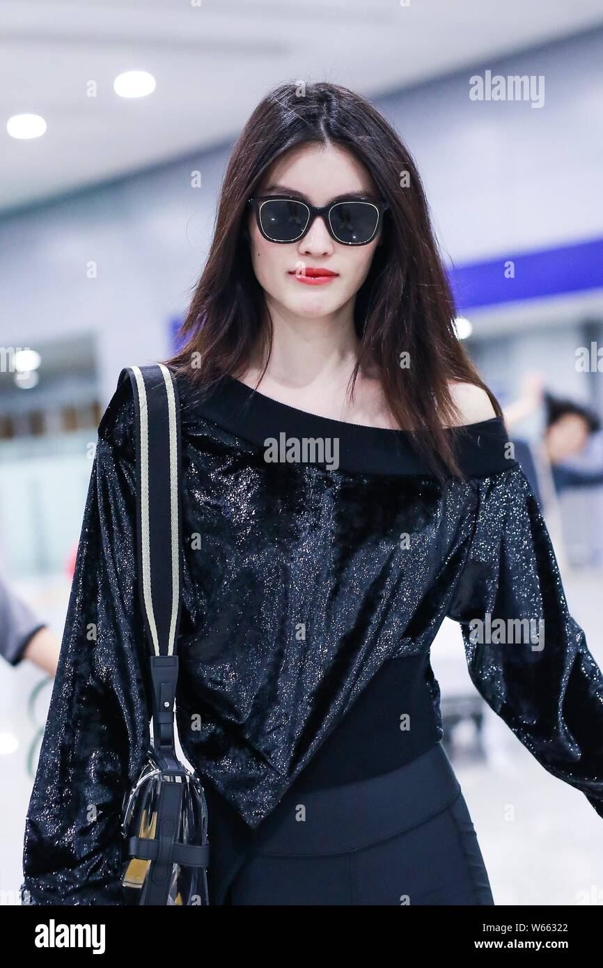 Sui he model hi-res stock photography and images - Alamy