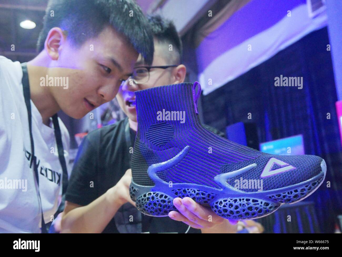 Basketball Shoes -Nike-Air-Foamposite 3D model 3D printable