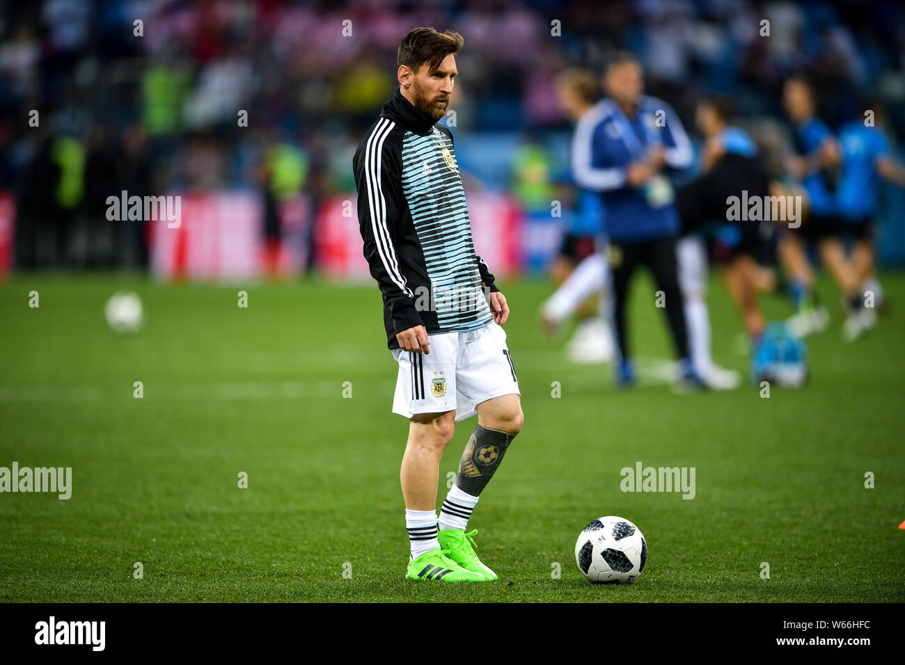 Lionel Messi of Argentina warms up with teammates before their Group D match against Croatia during the 2018 FIFA World Cup in Nizhny Novgorod, Russia Stock Photo