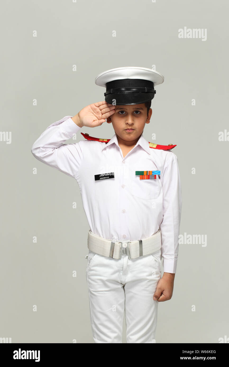 Portrait of a pilot saluting Stock Photo - Alamy