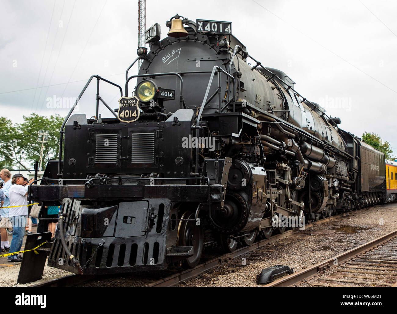 (190731) -- CHICAGO, July 31, 2019 (Xinhua) -- The historic Big Boy No. 4014 steam locomotive stops in West Chicago, Illinois, the United States, on July 29, 2019. The Big Boy No. 4014 steam locomotive spent three days in West Chicago during a tour to commemorate the 150th anniversary of the completion of the transcontinental railroad. (Photo by Joel Lerner/Xinhua) Stock Photo