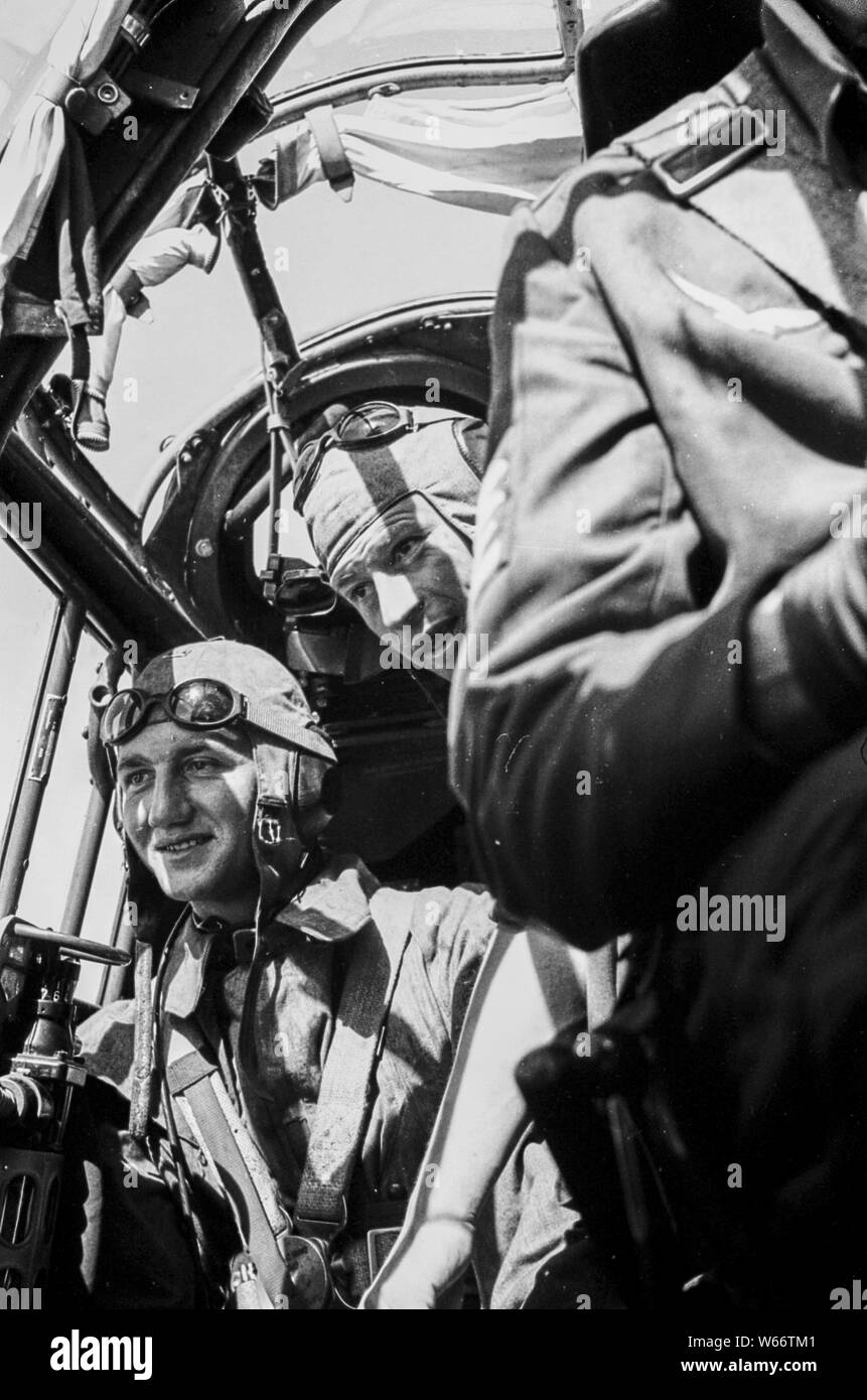 German airforce Crew in a JU 88 Bomber 1942 during Worldwar 2 in 1942 in Russia Stock Photo