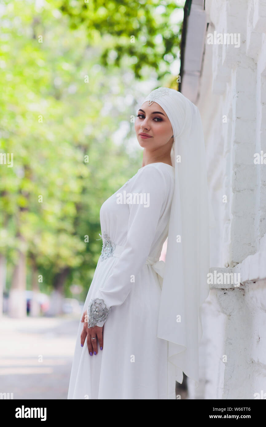 beautiful arabic teenage girl face high resolution stock photography and images alamy https www alamy com beautiful middle eastern arabic girl having happy time in nature image261994662 html