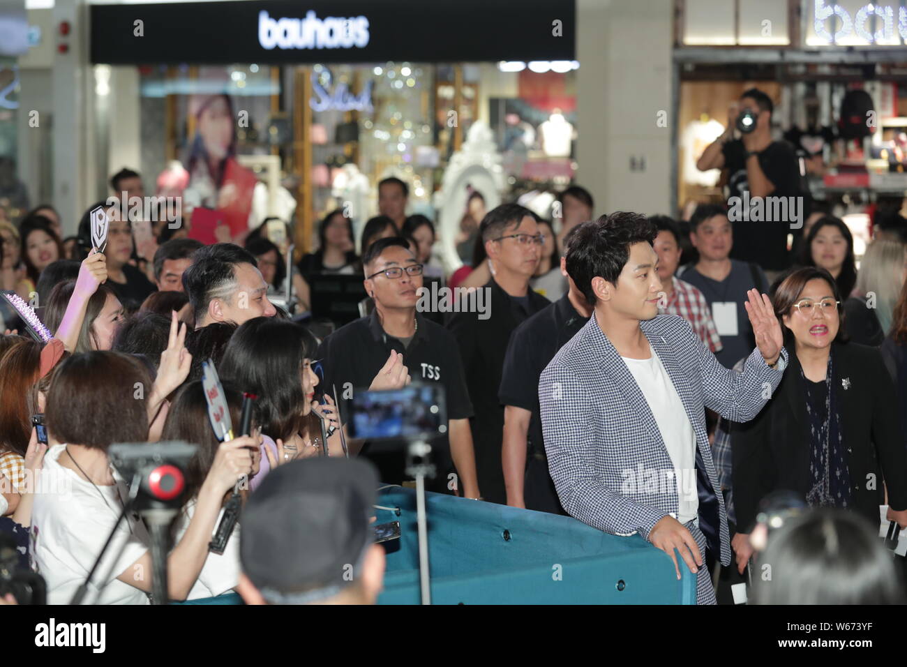 South Korean singer-songwriter and actor Jung Ji-hoon, better known by