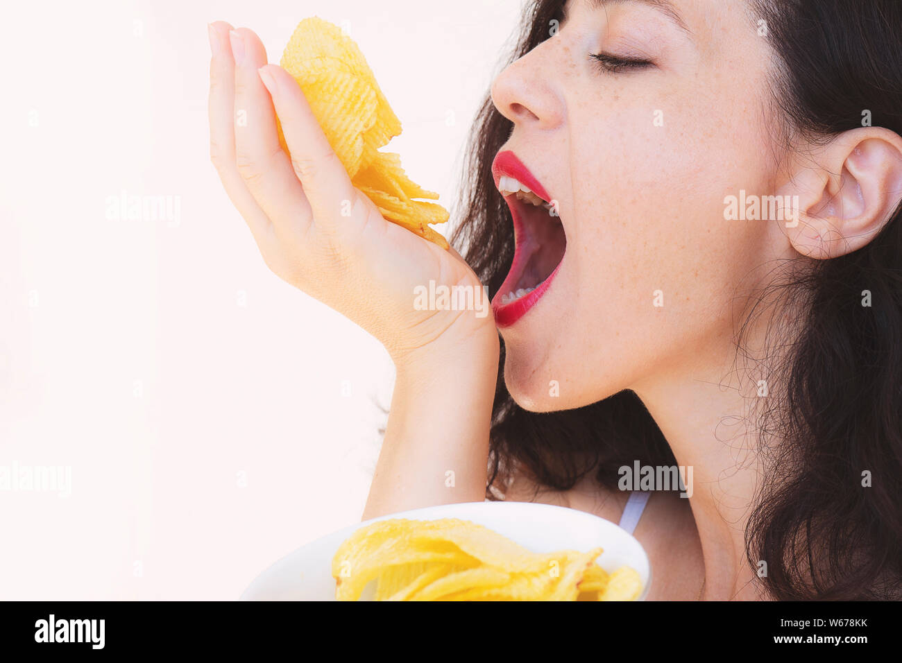 Snacks fat women eating hi-res stock photography and images - Alamy