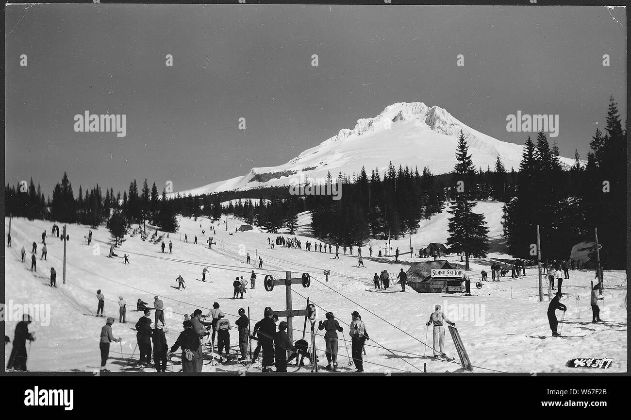 Mount Hood Ski Area Stock Photo Alamy