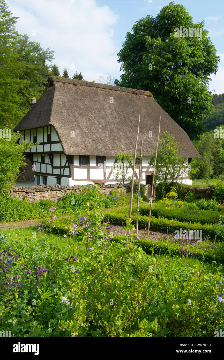 Deutschland, Nordrhein-Westfalen, Oberbergischer Kreis, Marienheide, Museum Haus Dahl, auch Haus Schenk genannt, erbaut 1586 Stock Photo