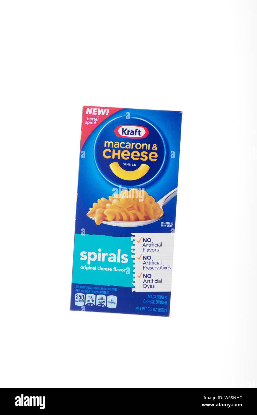 Kraft Macaroni and Cheese new spirals dinner box lists no artificial flavors, preservatives or dyes Stock Photo