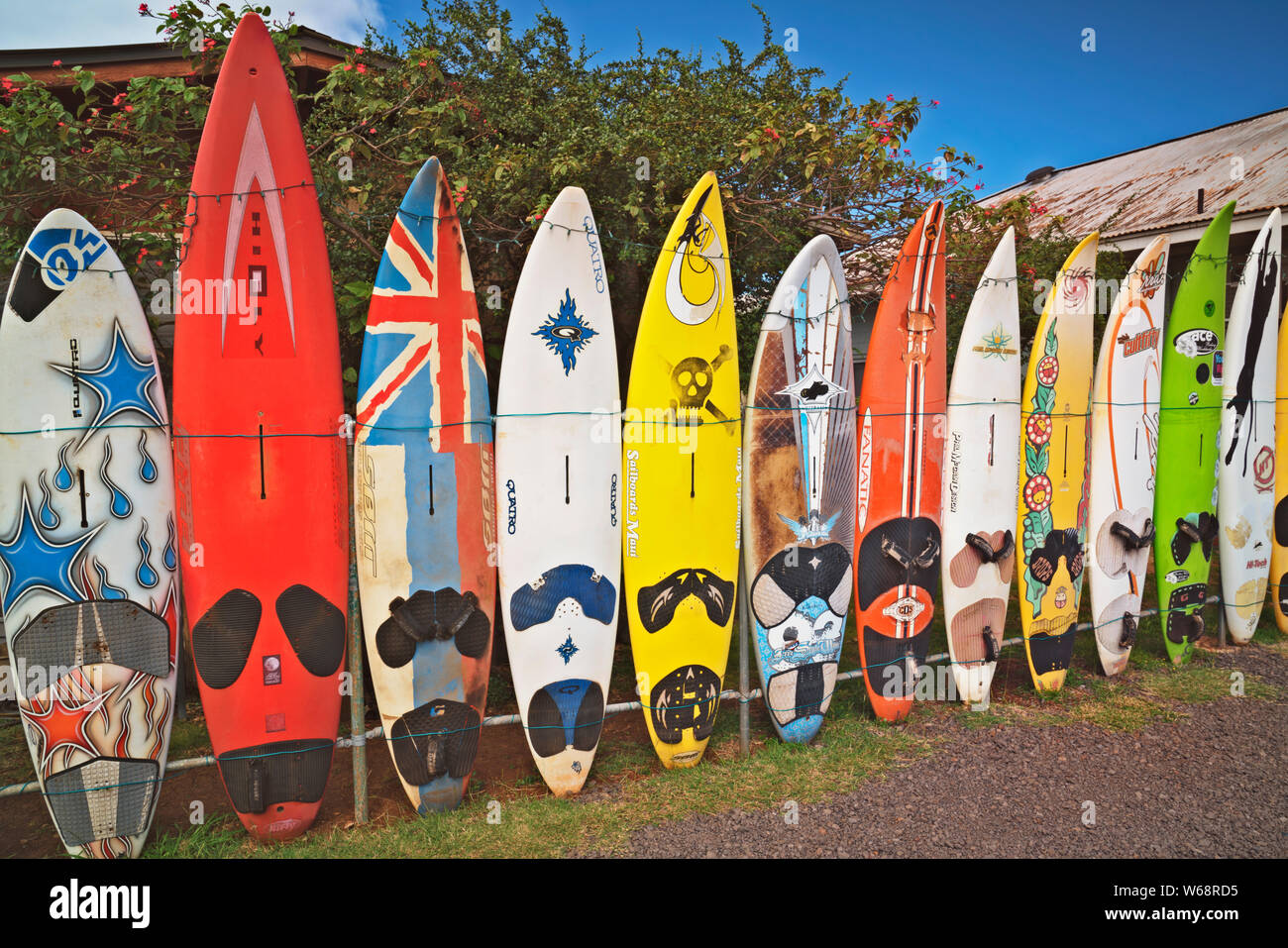 Surfboard fence maui hawaii hires stock photography and images Alamy