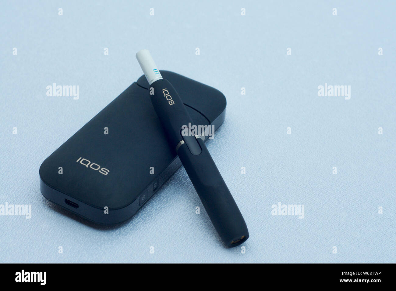Philip morris iqos hi-res stock photography and images - Alamy