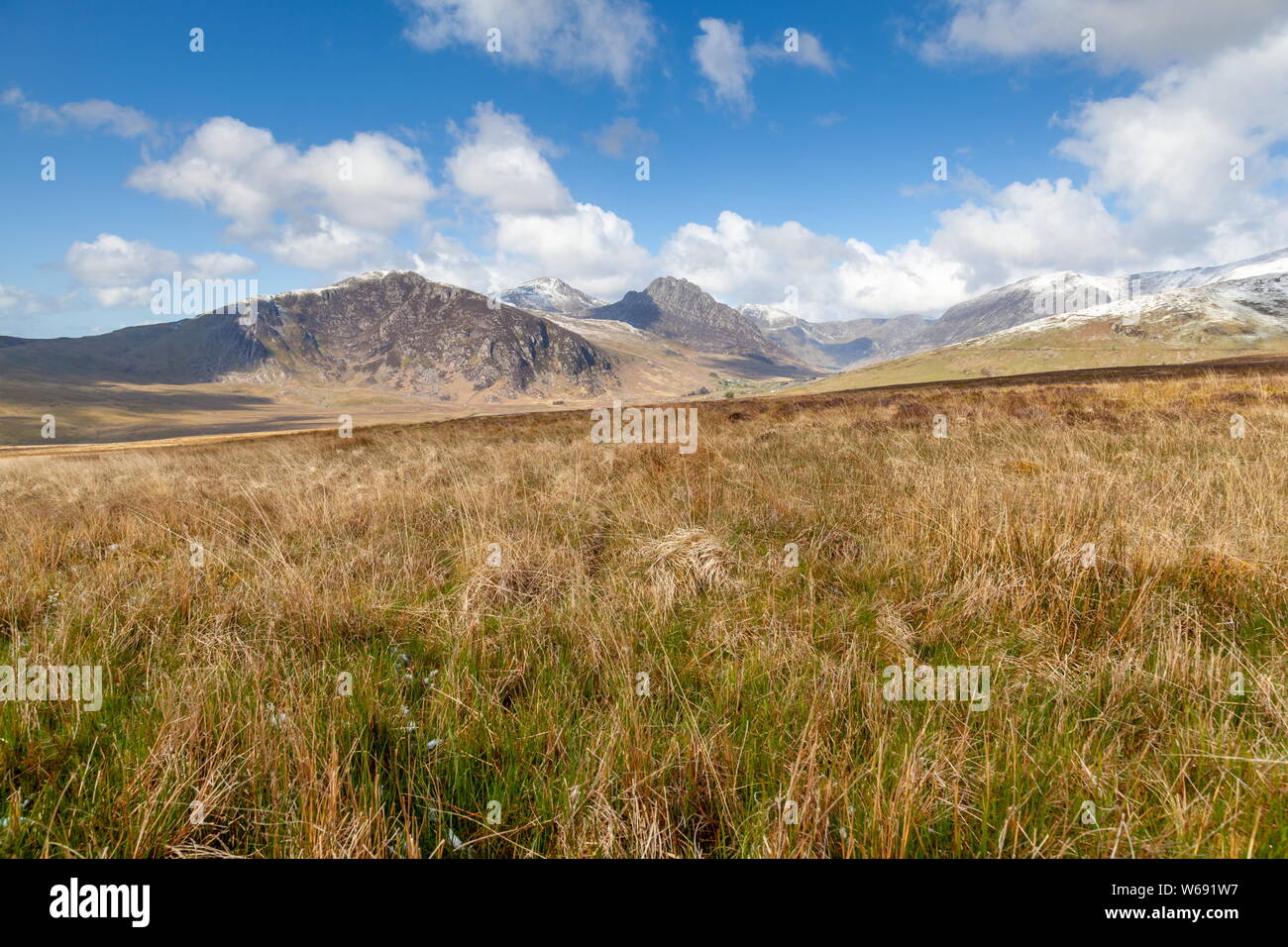 Carneddau mountain ranges hires stock photography and images Alamy